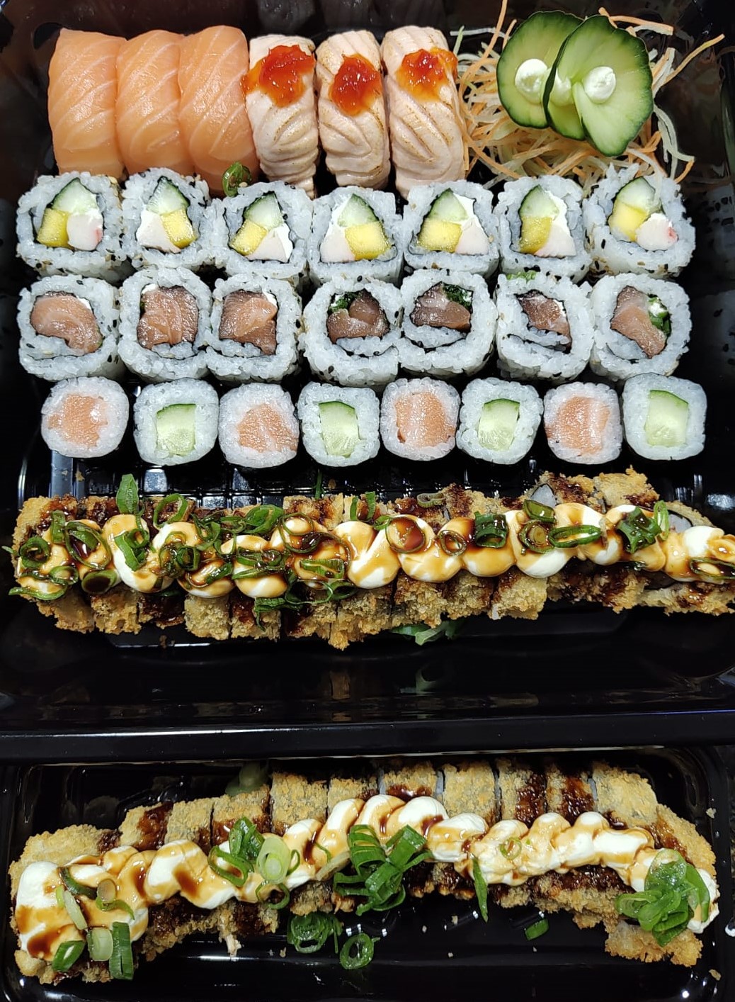 combinado 40 peÇas variados + 1 porÇÃo de hot roll *brinde*